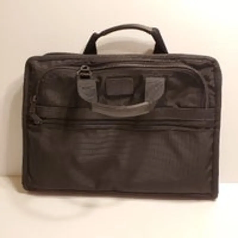 Tumi Briefcase with Padded Laptop Sleeve Insert Bag Black #280SD3.